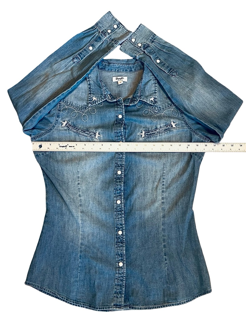 Wrangler Retro Women’s Sz M Denim Western Shirt Embroidered Pearl Snap - Picture 3 of 13